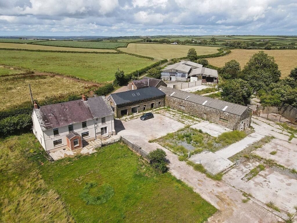 Ferryside, Carmarthen Rees Richards & Partners