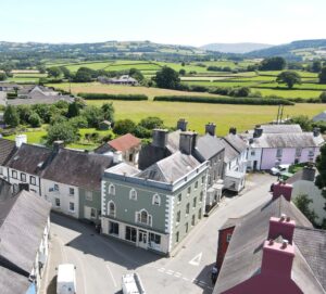 Queens Square, Llangadog